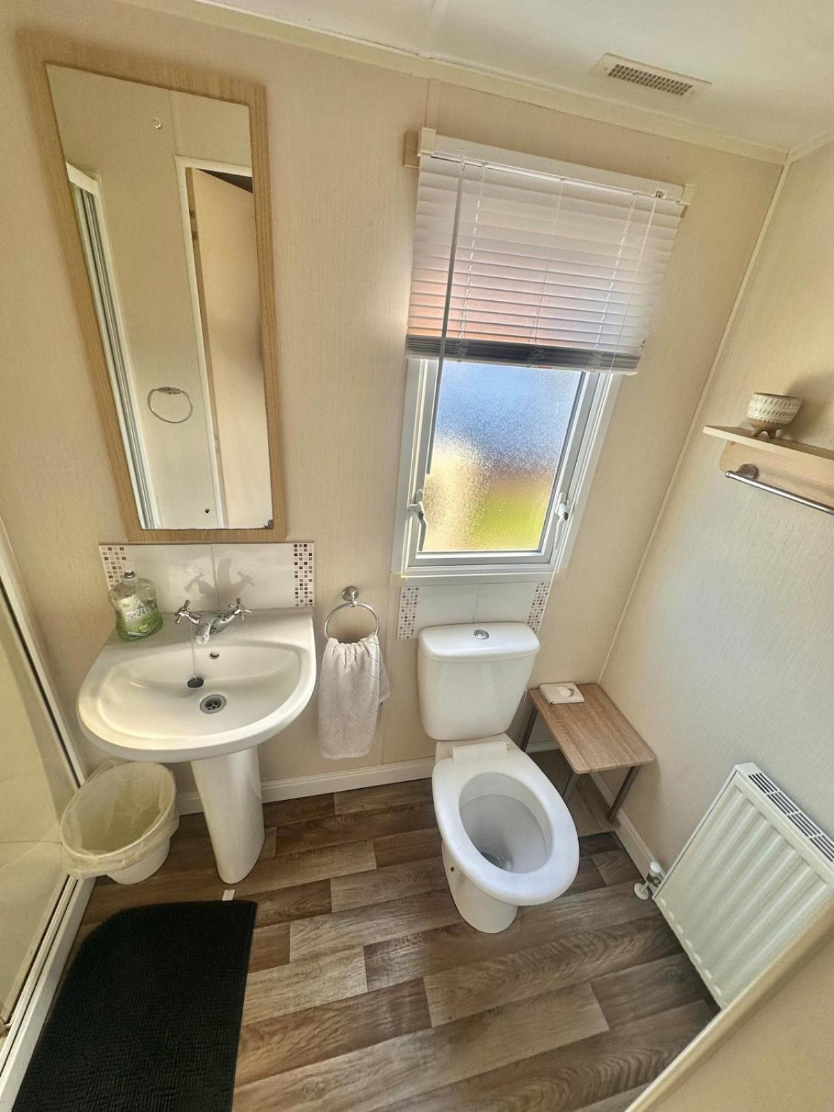 Two Bedroom Willerby Parkhome In Uddingston, Glasgow ภายนอก รูปภาพ